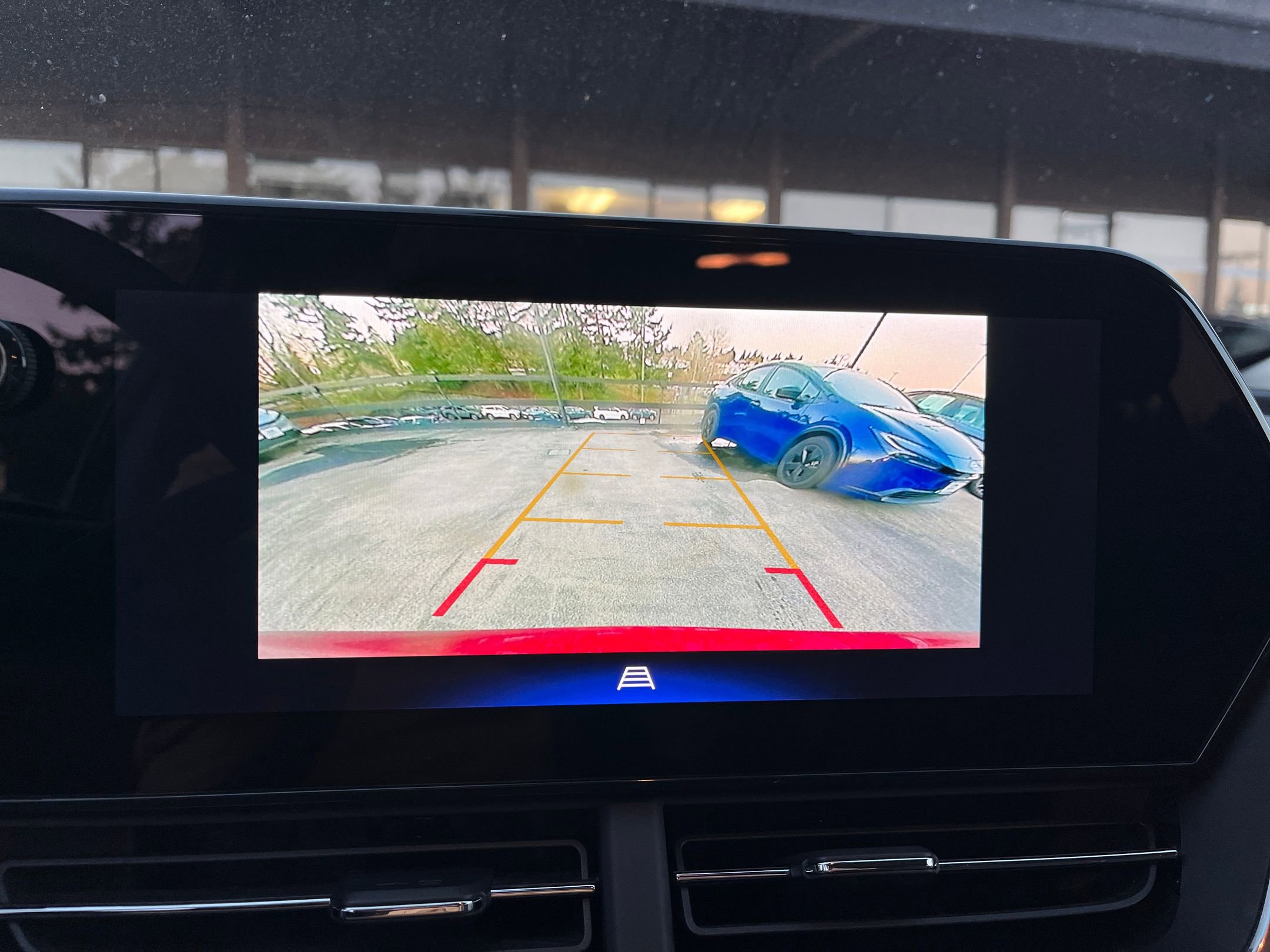 Thumbnail: 2025 Chevrolet Trax - 24