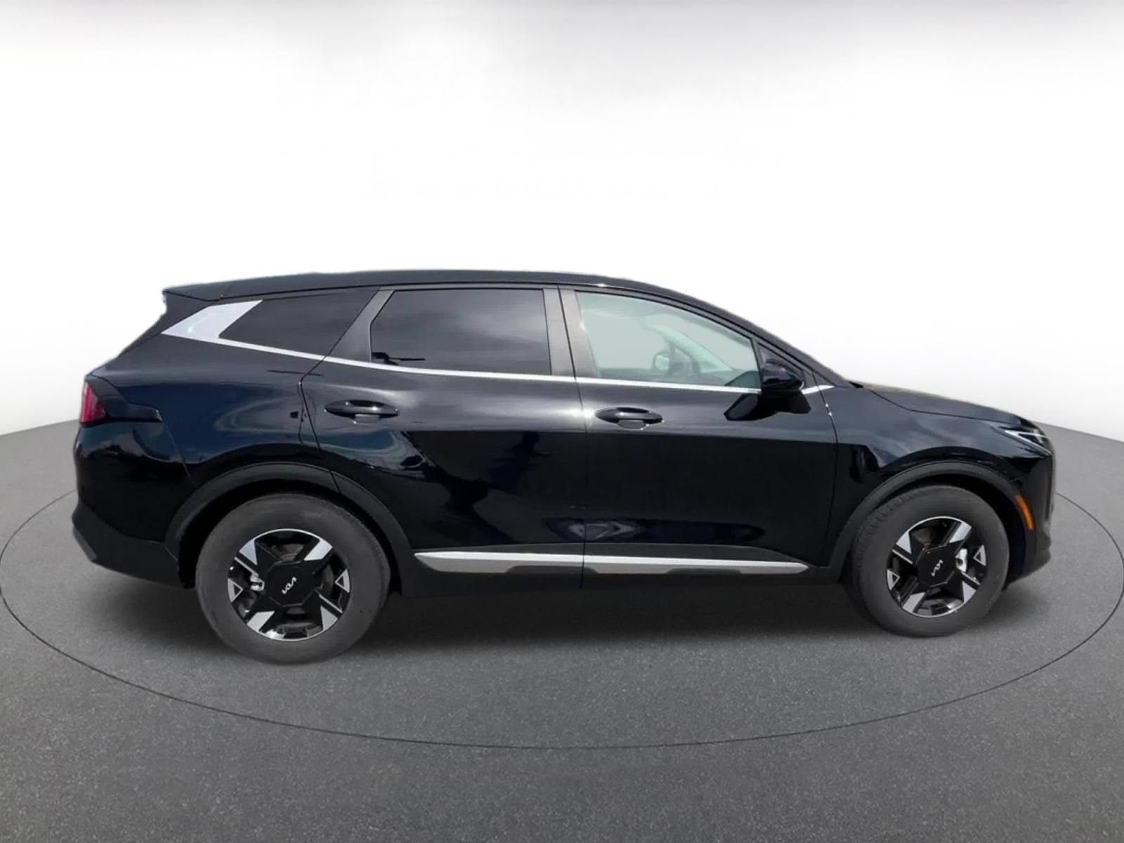 Thumbnail: 2026 Kia Sportage - 16