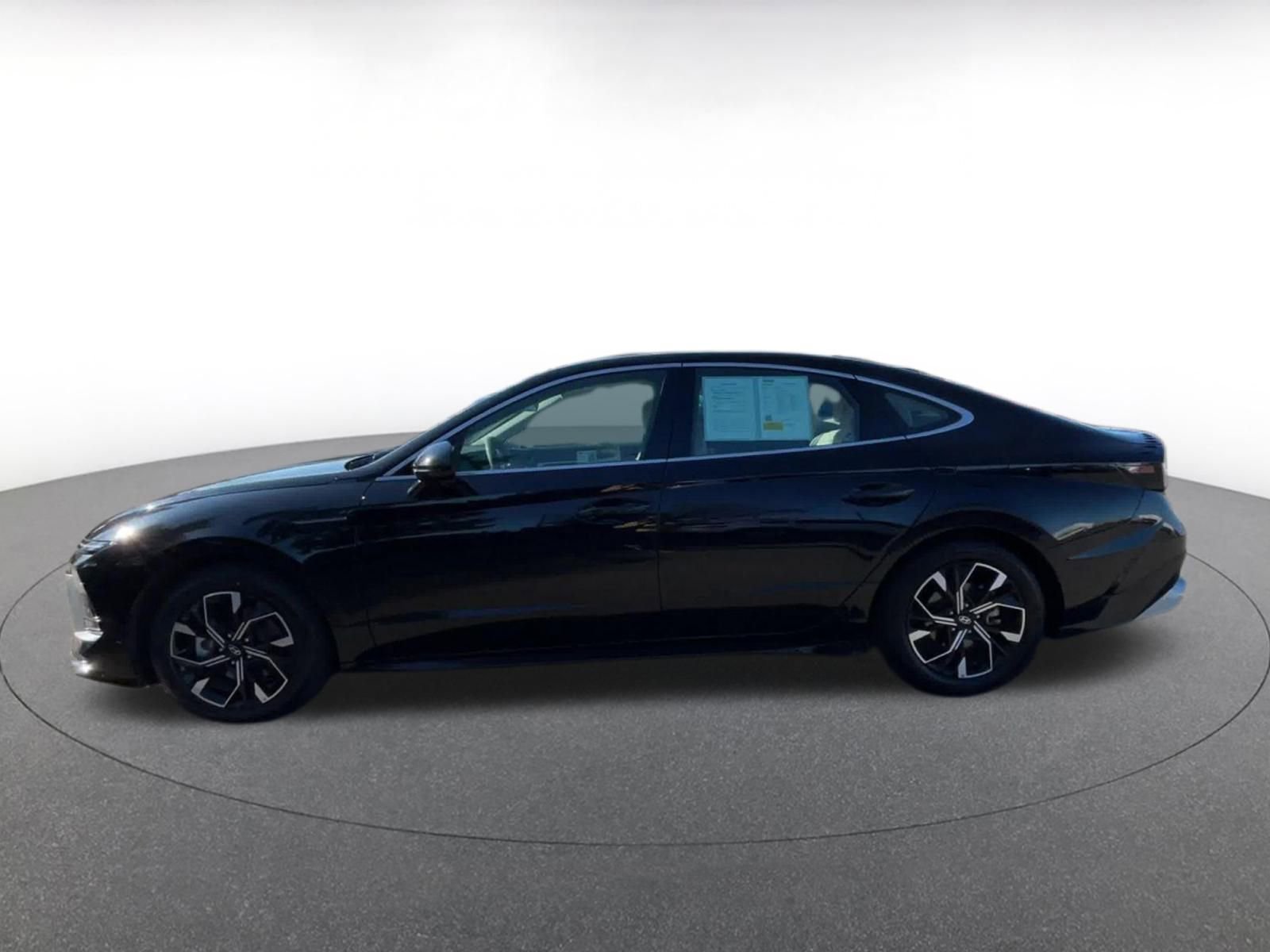 Thumbnail: 2025 Hyundai Sonata - 9