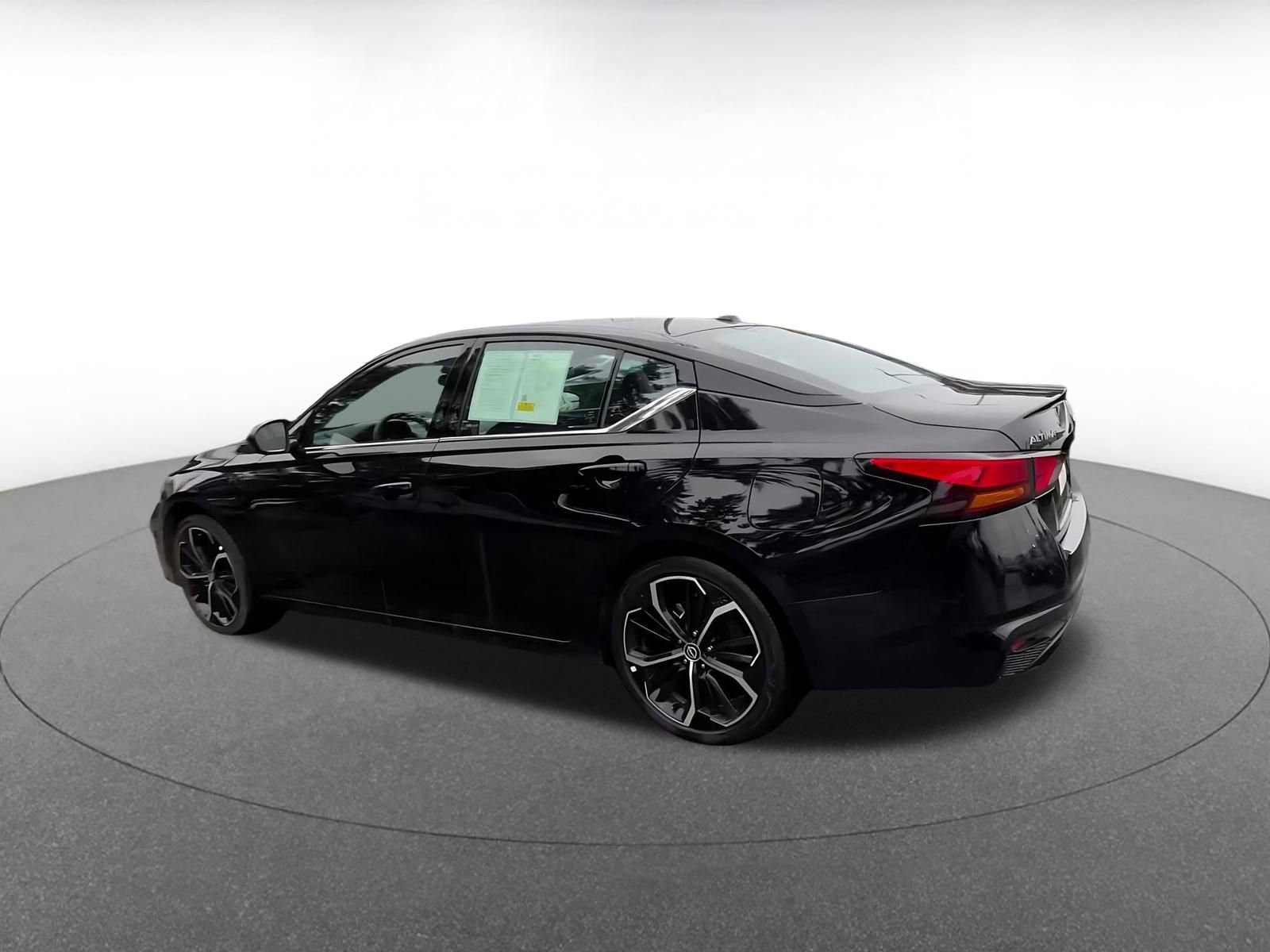 Thumbnail: 2025 Nissan Altima - 10