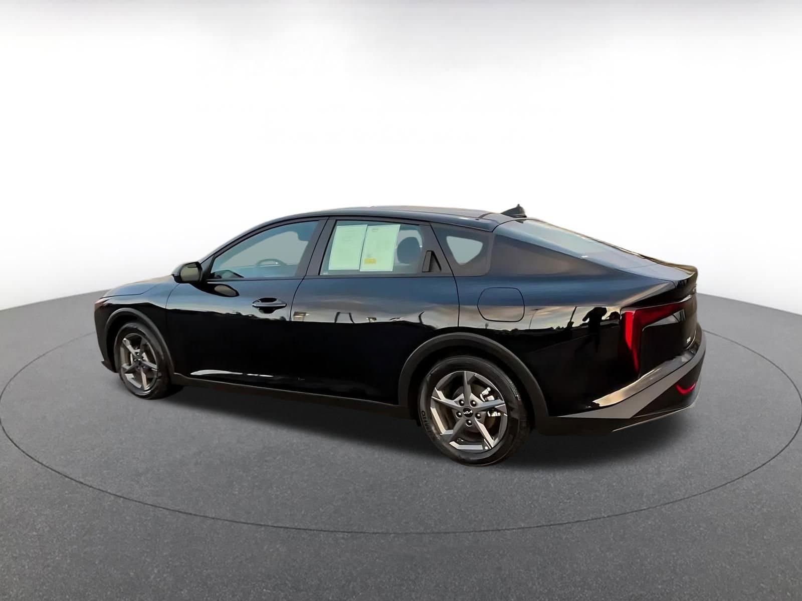 Thumbnail: 2025 Kia K4 - 10