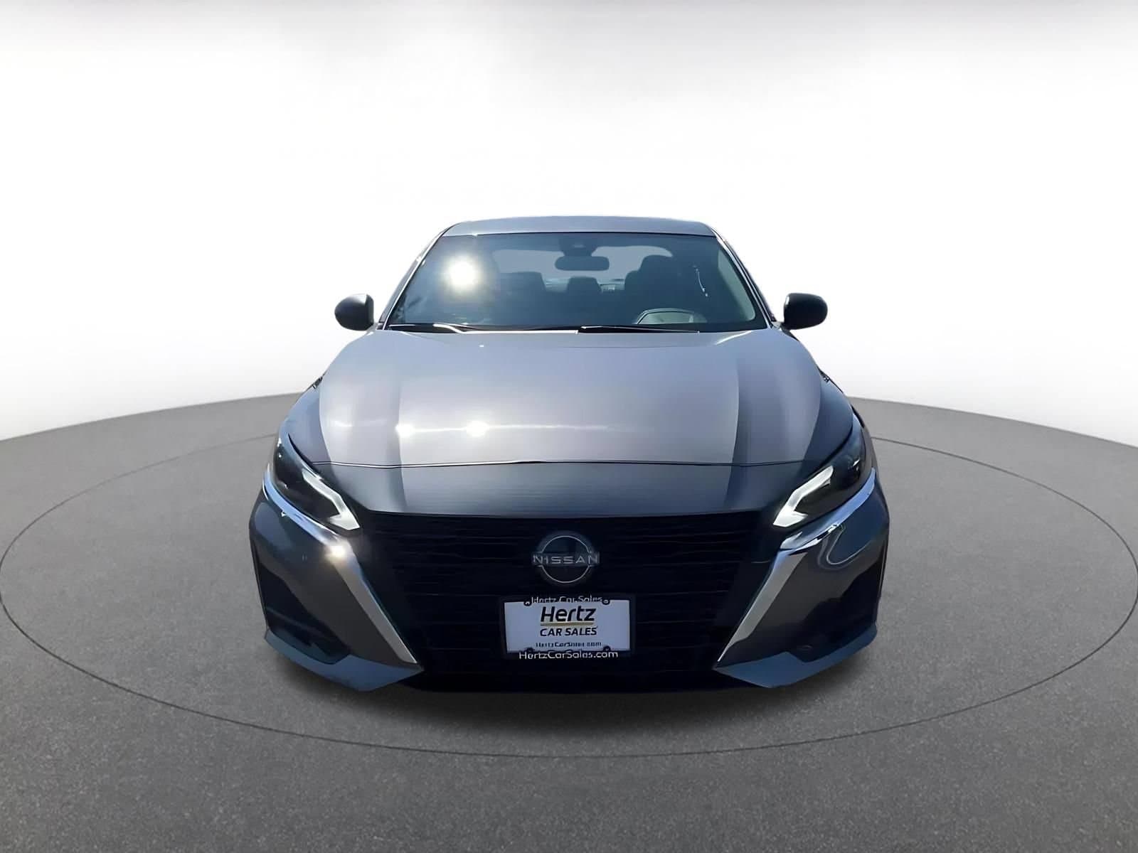 Thumbnail: 2025 Nissan Altima - 4