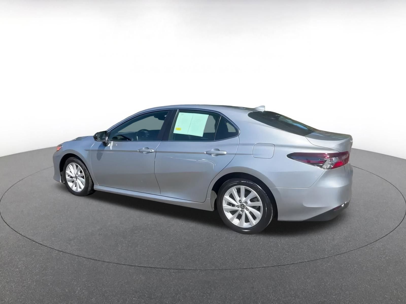 Thumbnail: 2024 Toyota Camry - 10
