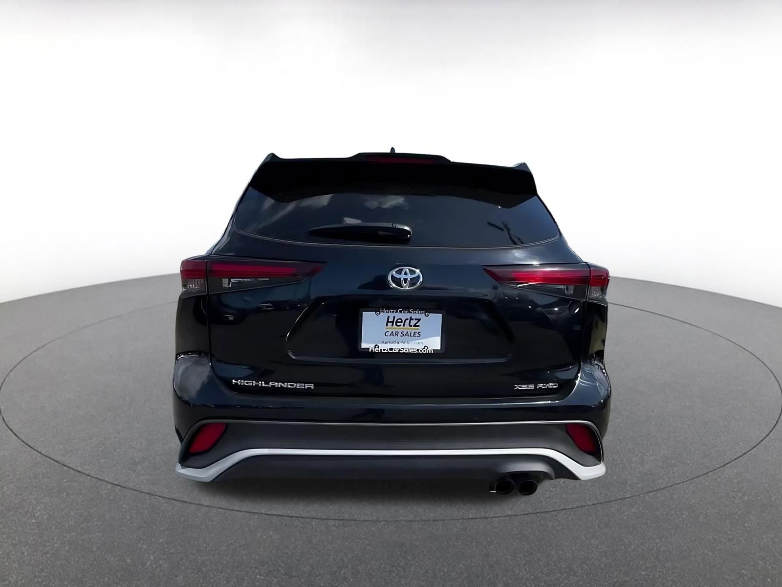 Thumbnail: 2025 Toyota Highlander - 12