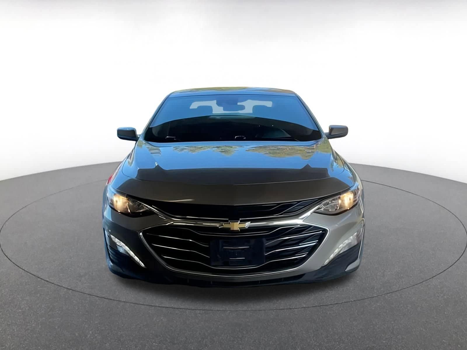 Thumbnail: 2023 Chevrolet Malibu - 4