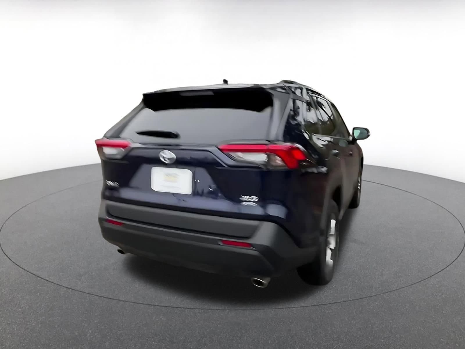 Thumbnail: 2025 Toyota RAV4 - 15