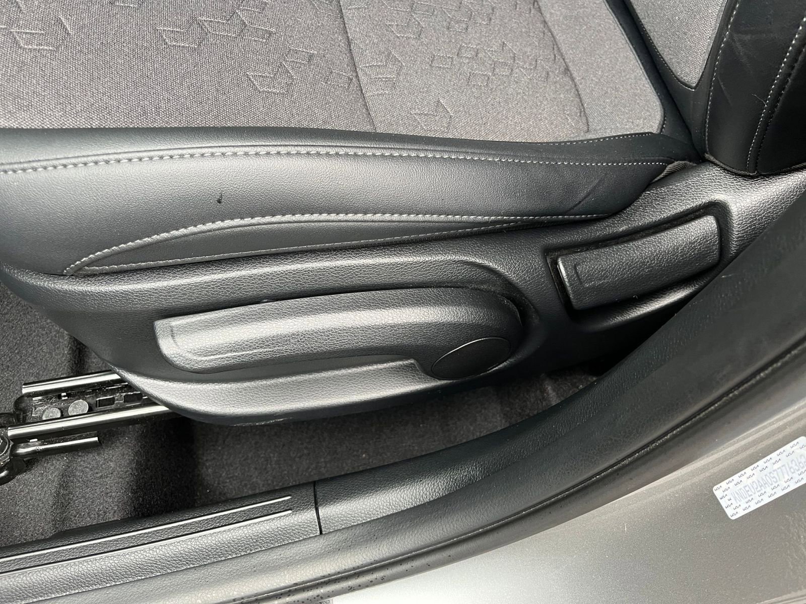 Thumbnail: 2025 Kia Seltos - 23