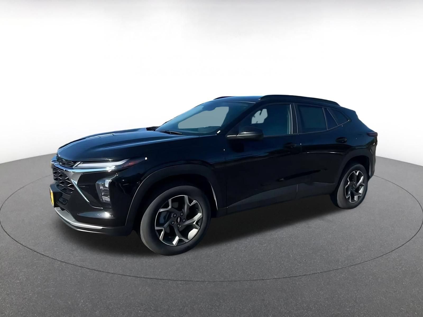 Thumbnail: 2025 Chevrolet Trax - 6