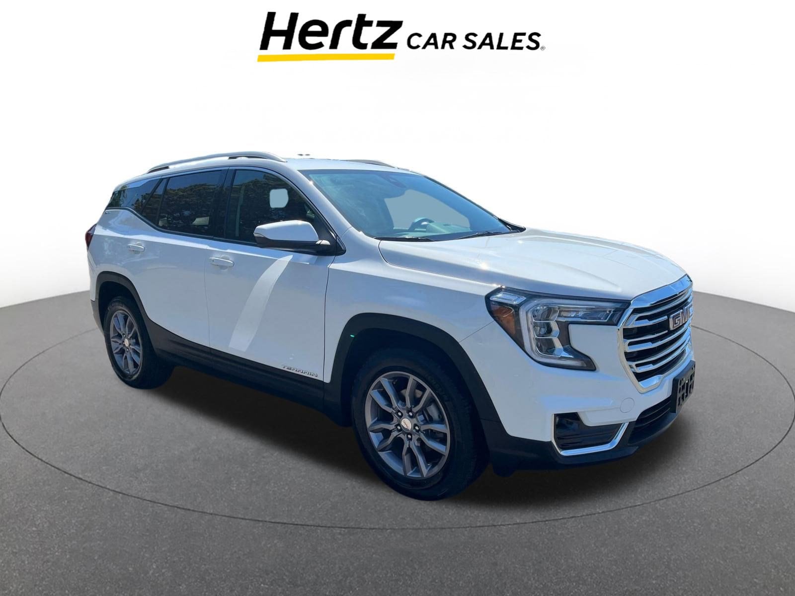 2024 GMC Terrain SLT Hero Image