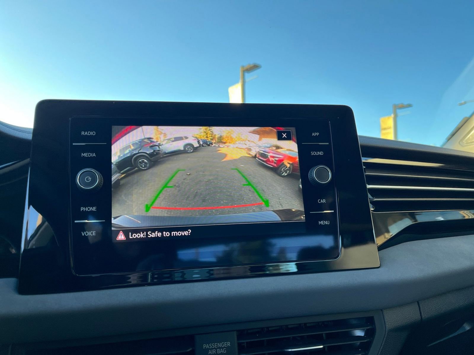 Thumbnail: 2025 Volkswagen Jetta - 24