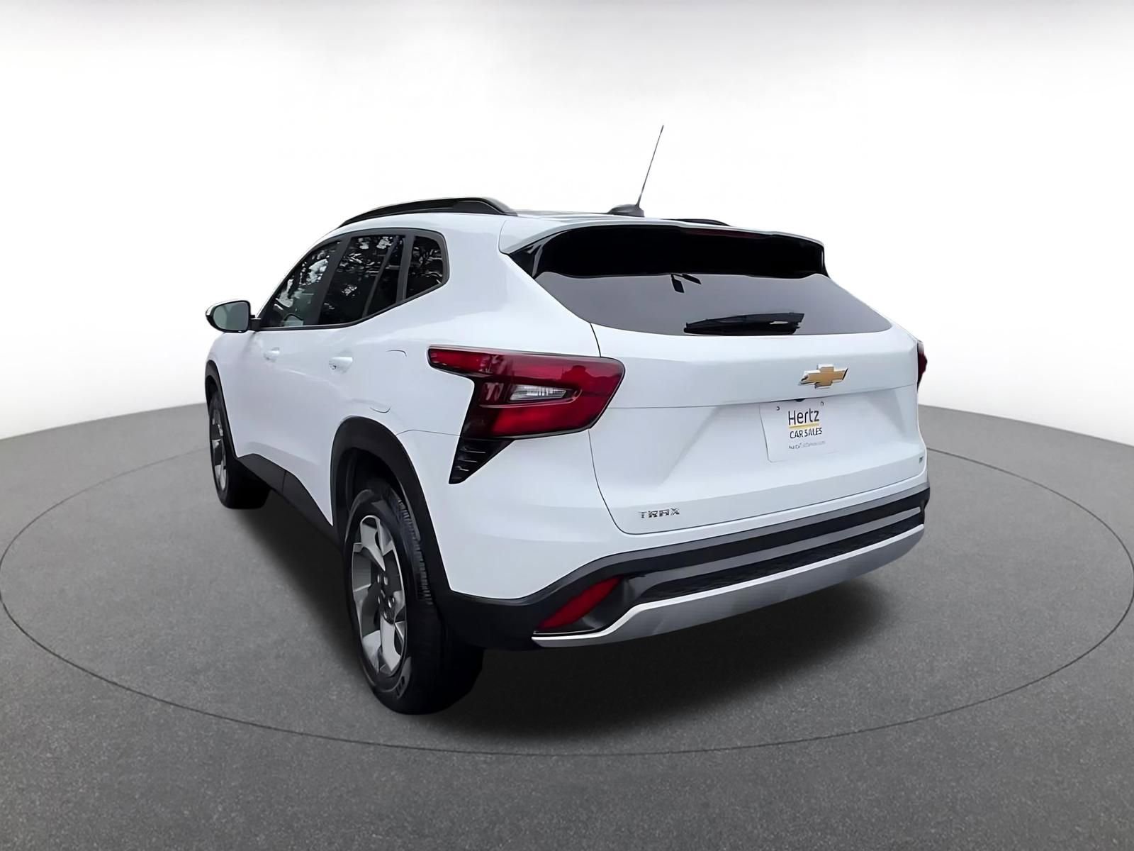 Thumbnail: 2025 Chevrolet Trax - 11