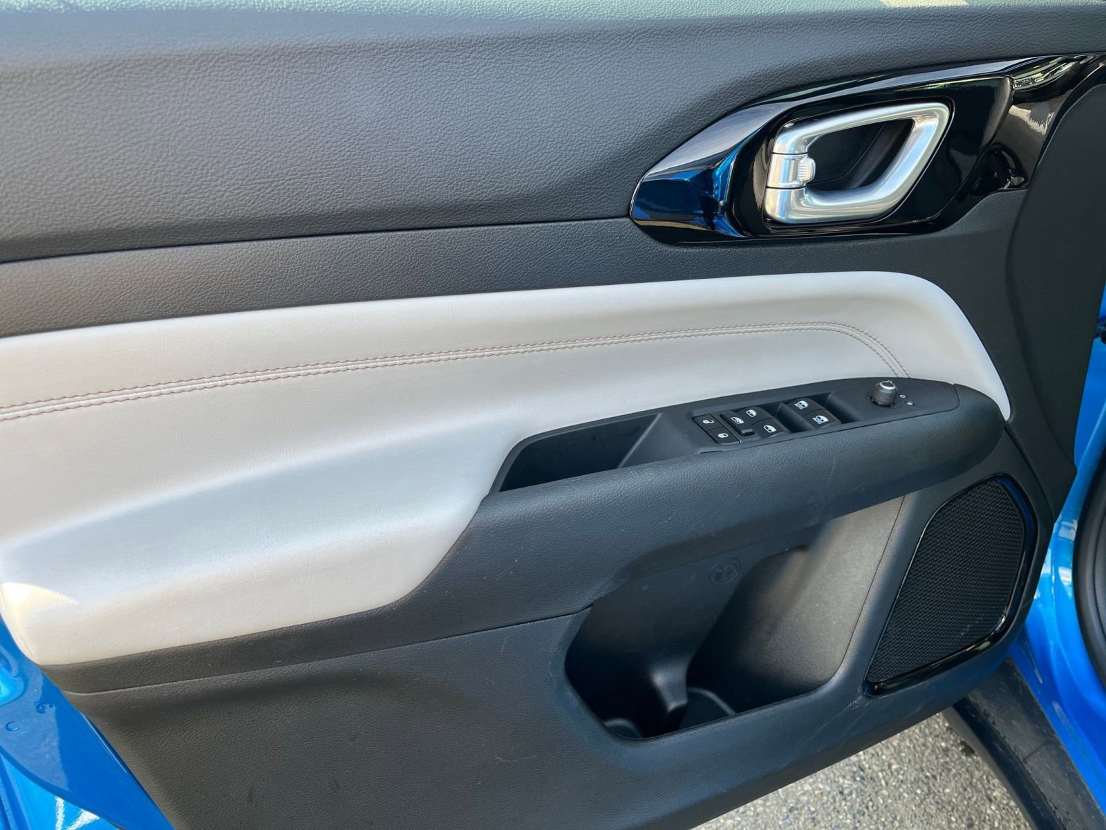 Thumbnail: 2025 Jeep Compass - 18