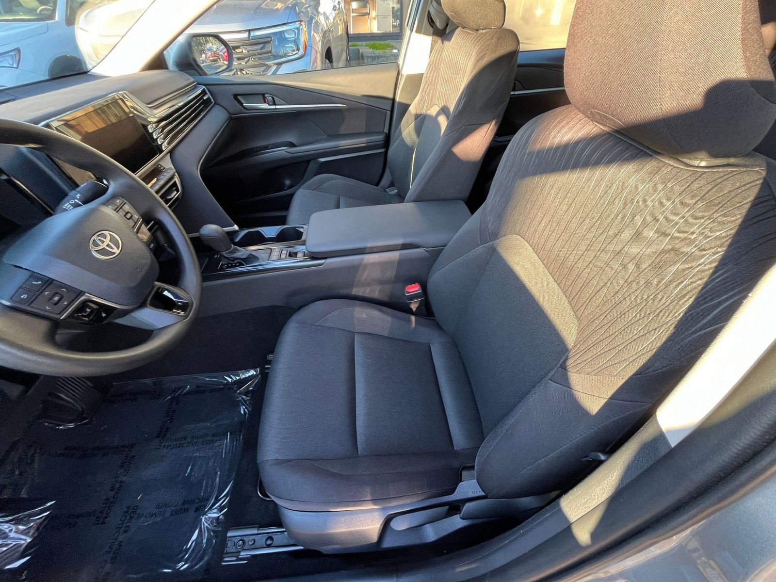 Thumbnail: 2025 Toyota Camry - 27