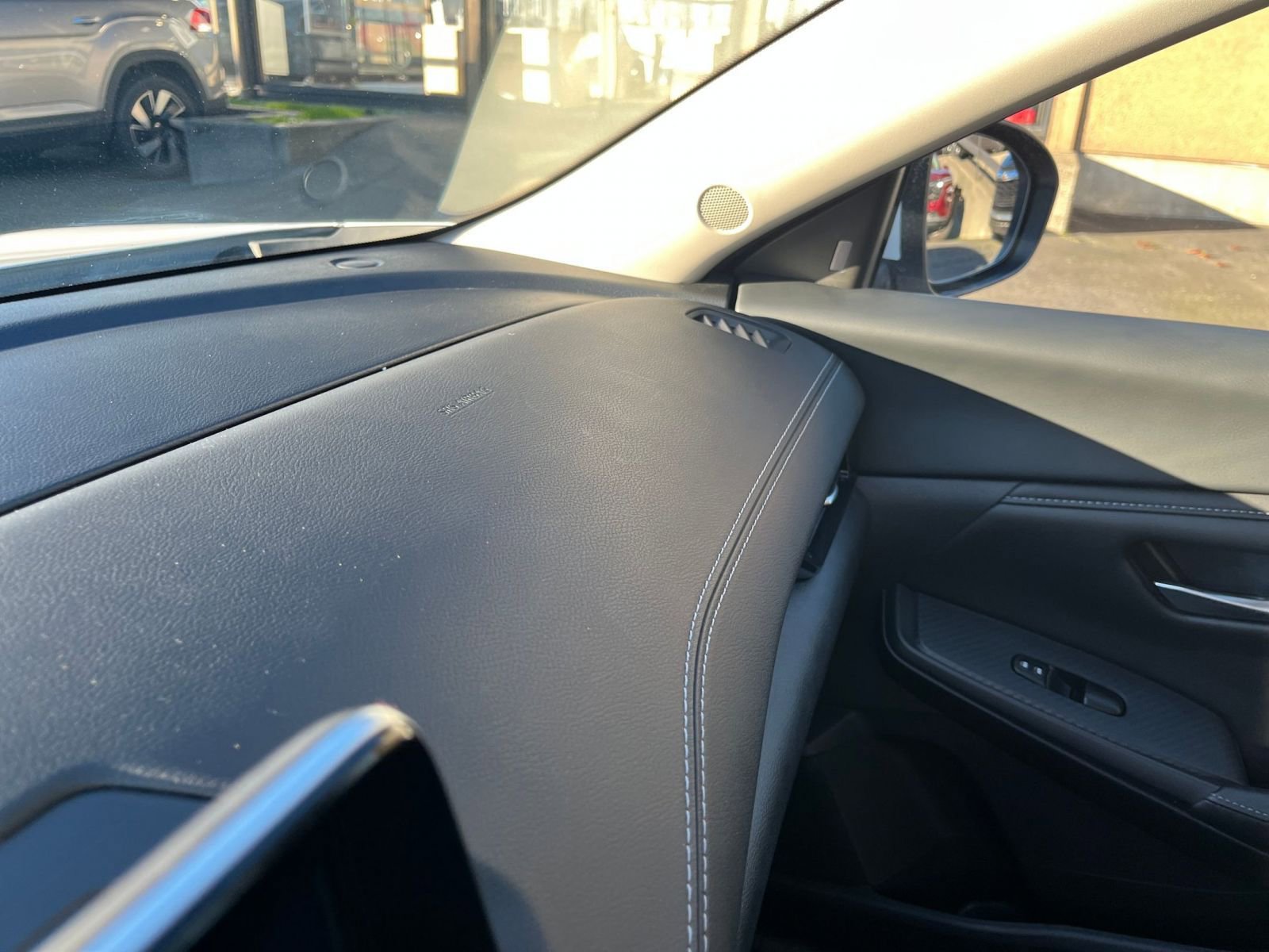 Thumbnail: 2025 Nissan Sentra - 35