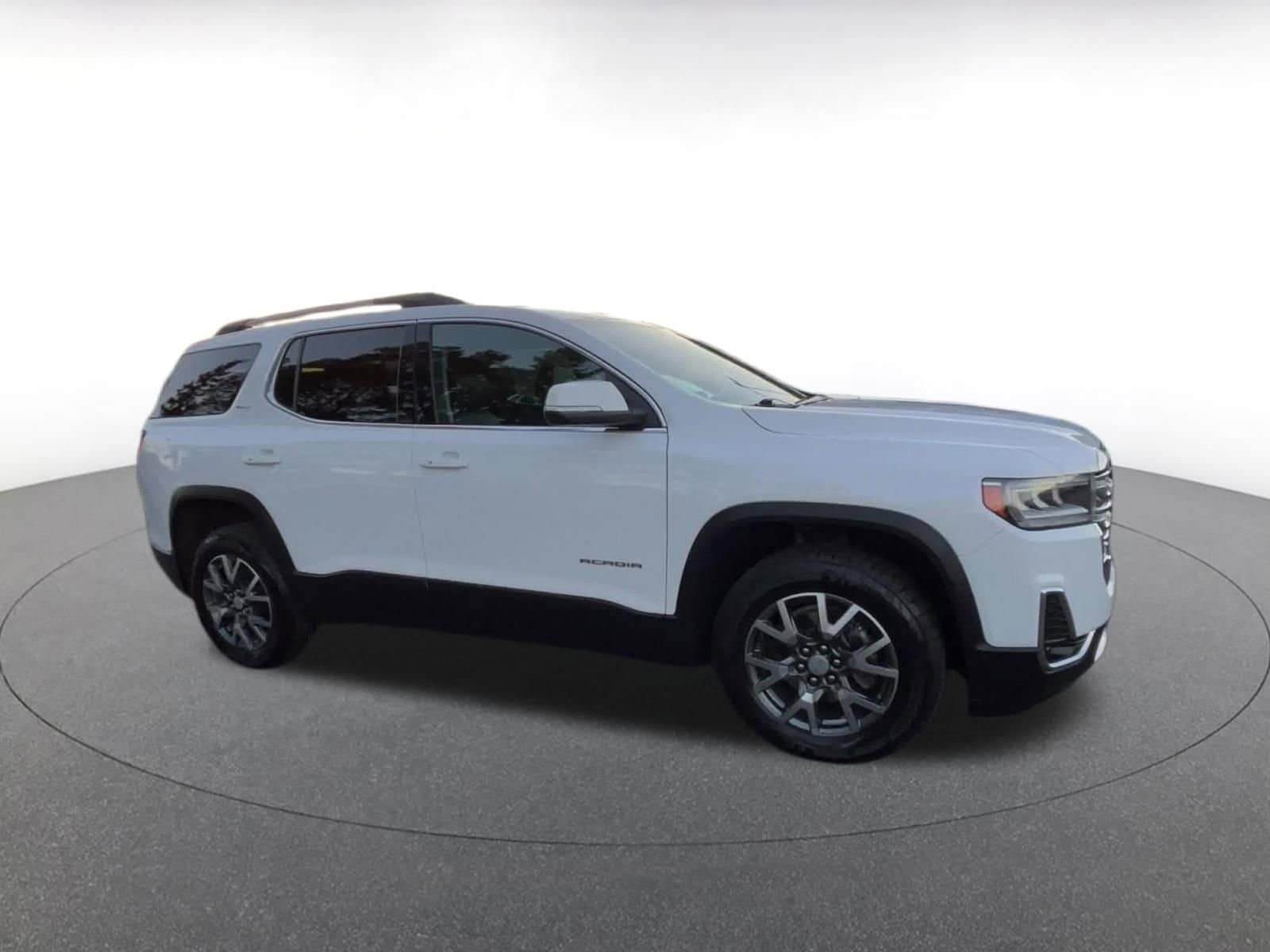 Thumbnail: 2023 GMC Acadia - 2