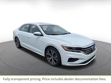2022 Volkswagen Passat 2.0T -
                  Seattle, WA