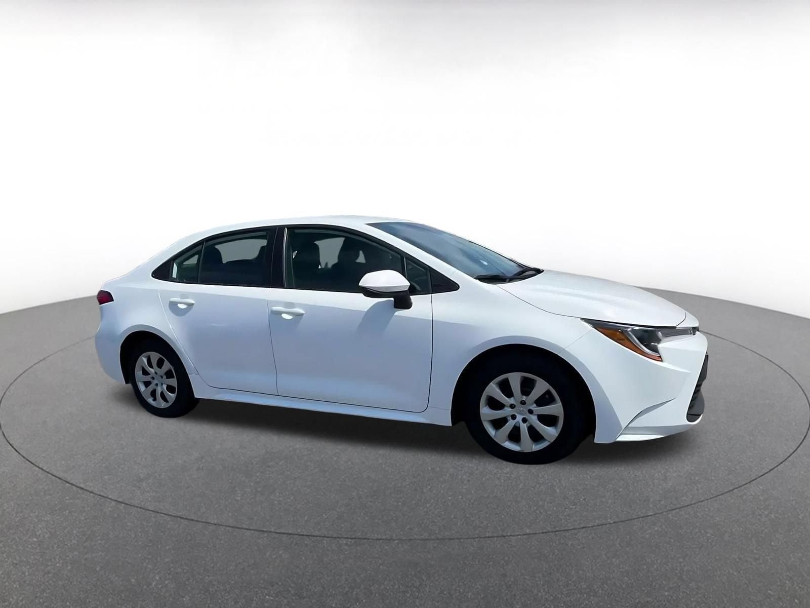 Thumbnail: 2025 Toyota Corolla - 2