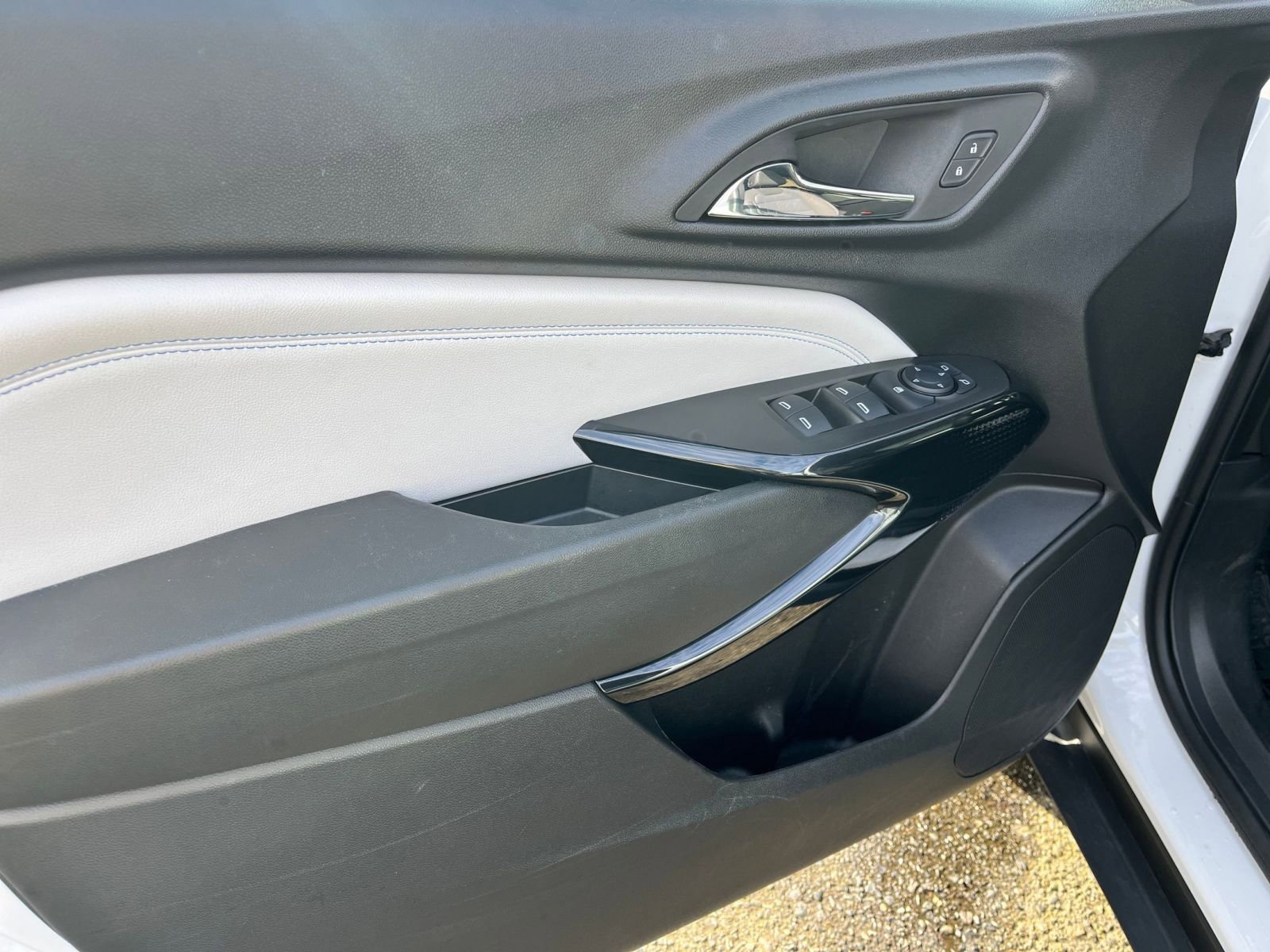 Thumbnail: 2025 Chevrolet Trax - 18