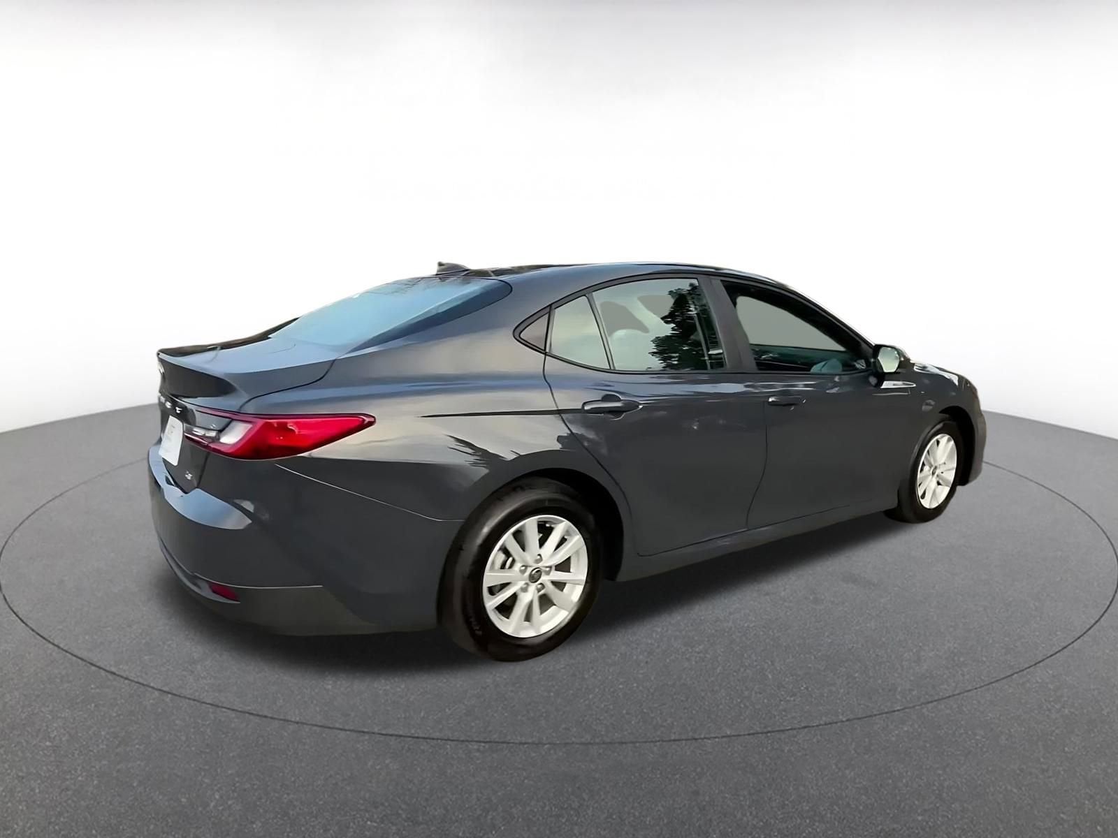 Thumbnail: 2025 Toyota Camry - 14