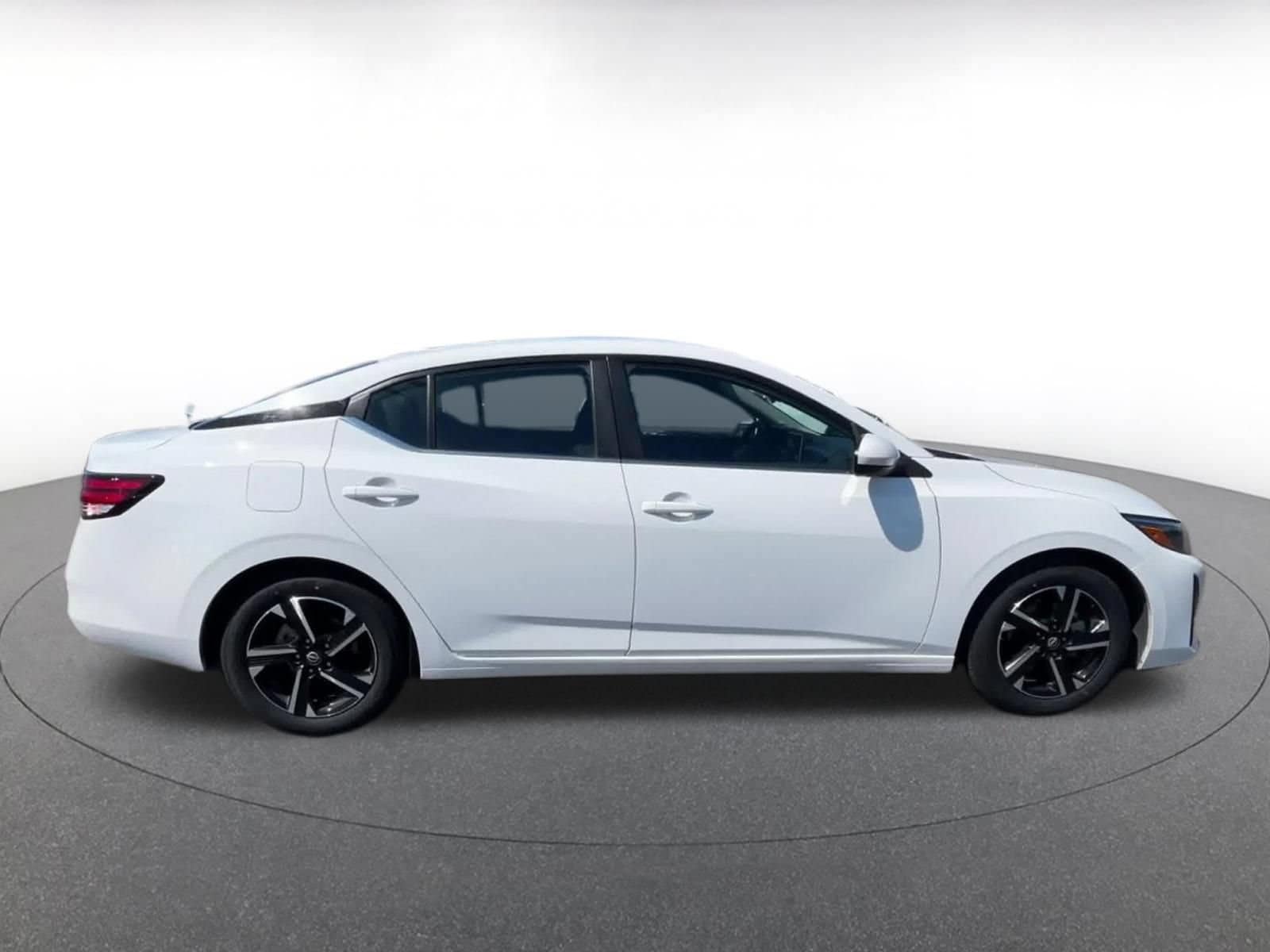 2025 Nissan Sentra SV - Photo 16