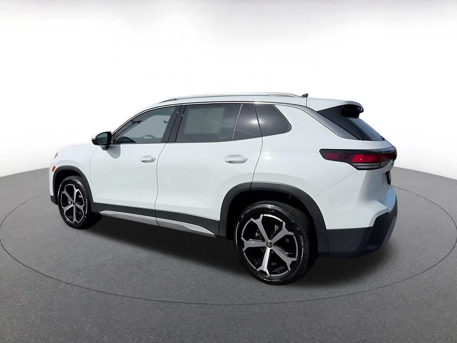 Thumbnail: 2026 Volkswagen Tiguan - 9