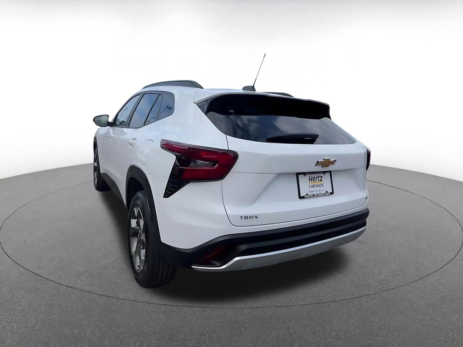 Thumbnail: 2025 Chevrolet Trax - 11