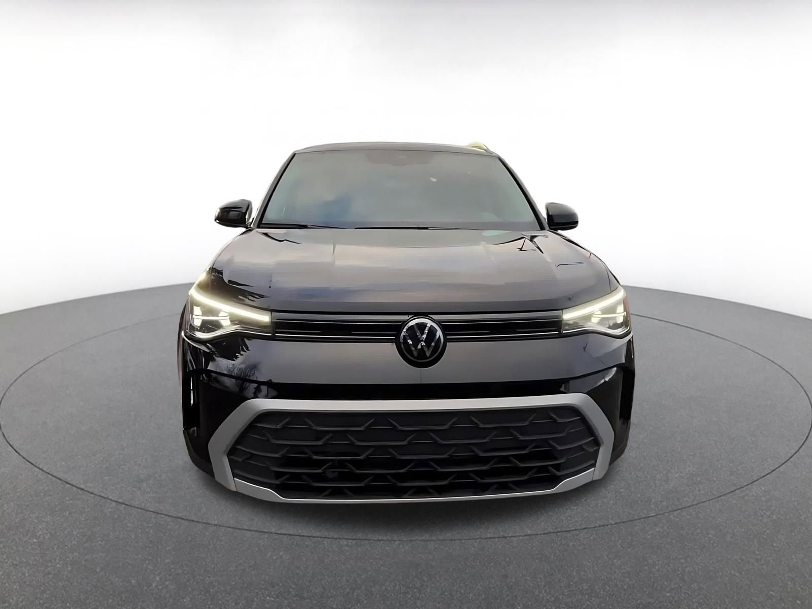 Thumbnail: 2025 Volkswagen Taos - 4