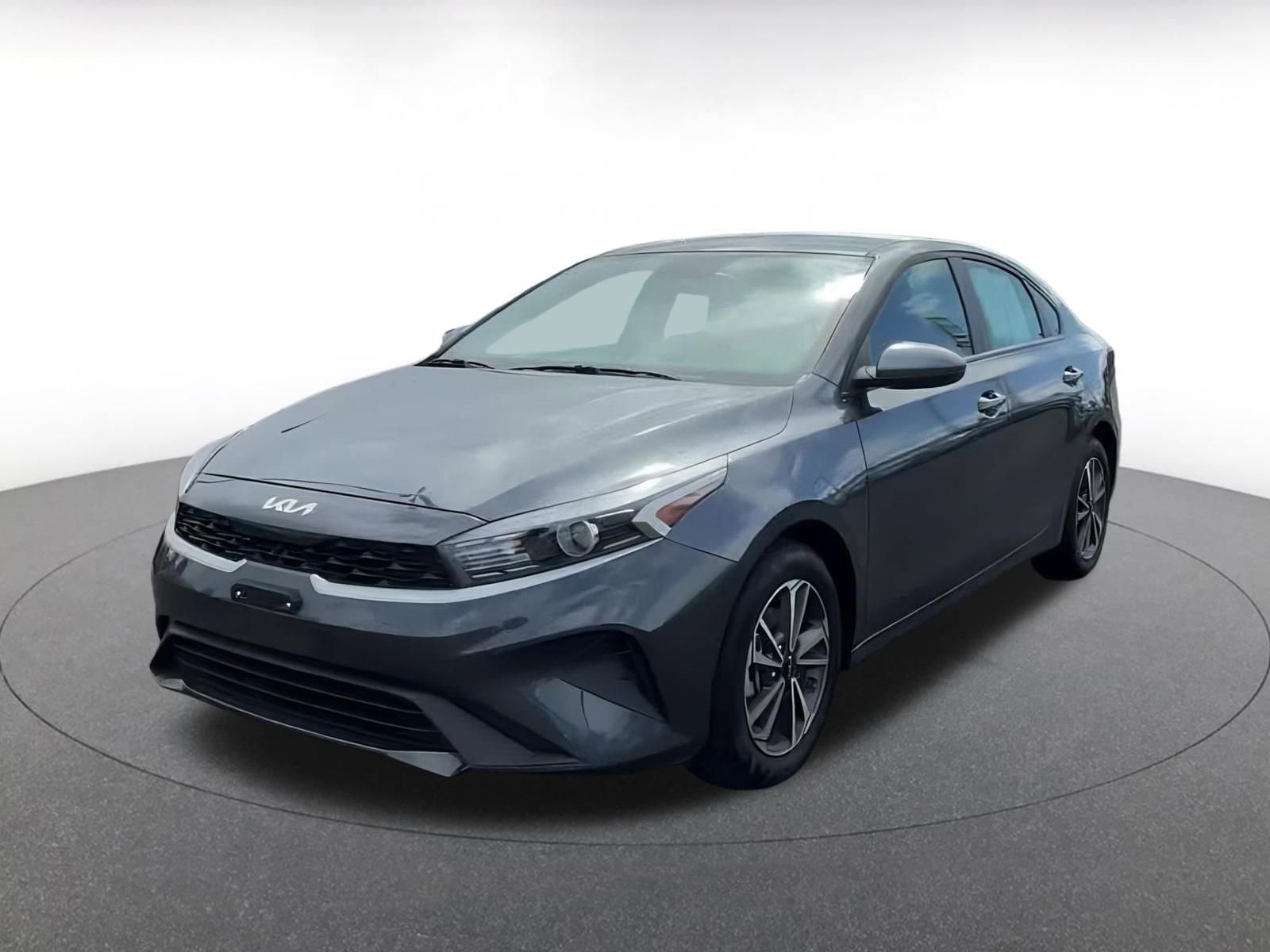 Thumbnail: 2024 Kia Forte - 6