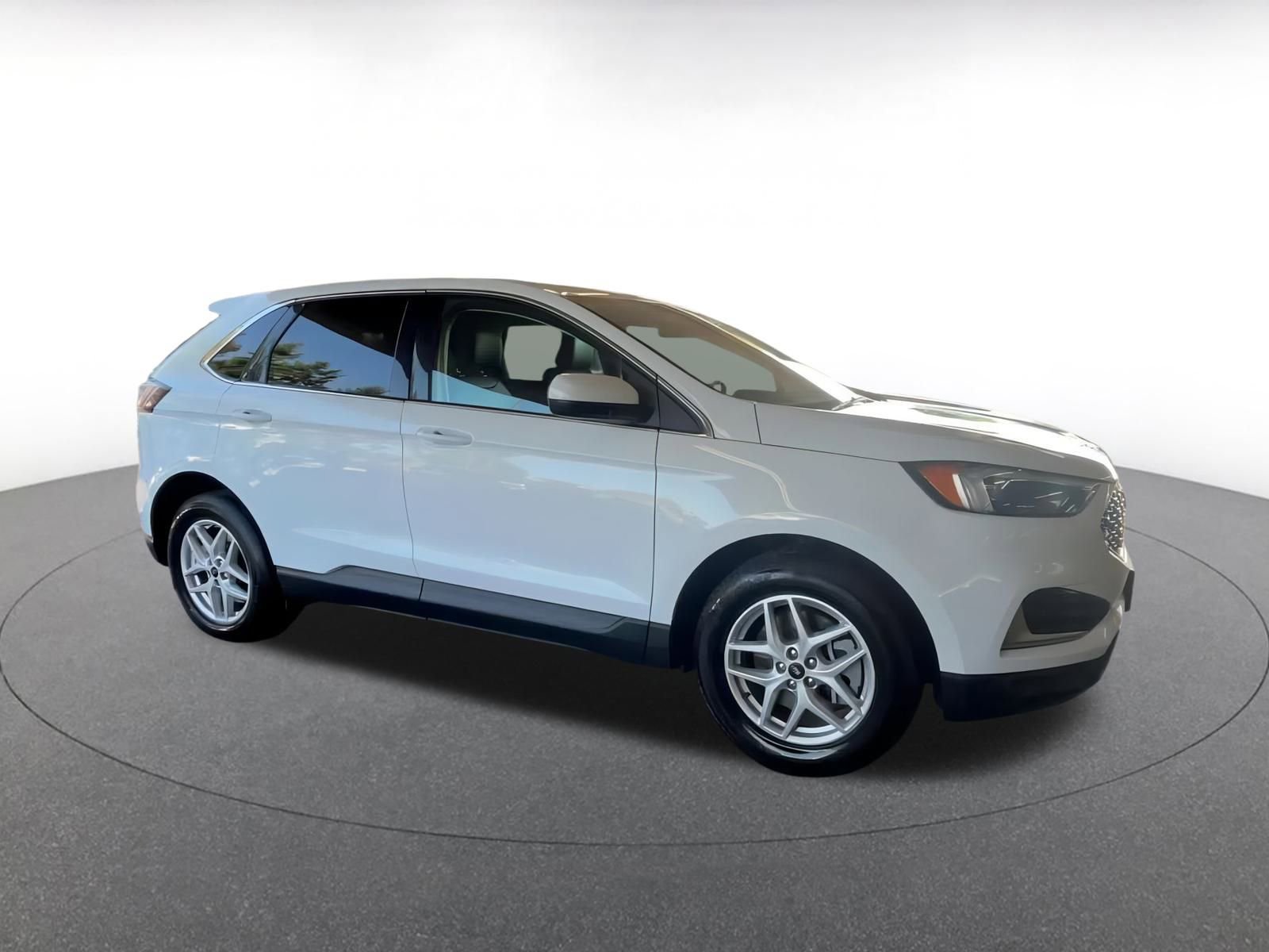 Thumbnail: 2024 Ford Edge - 2