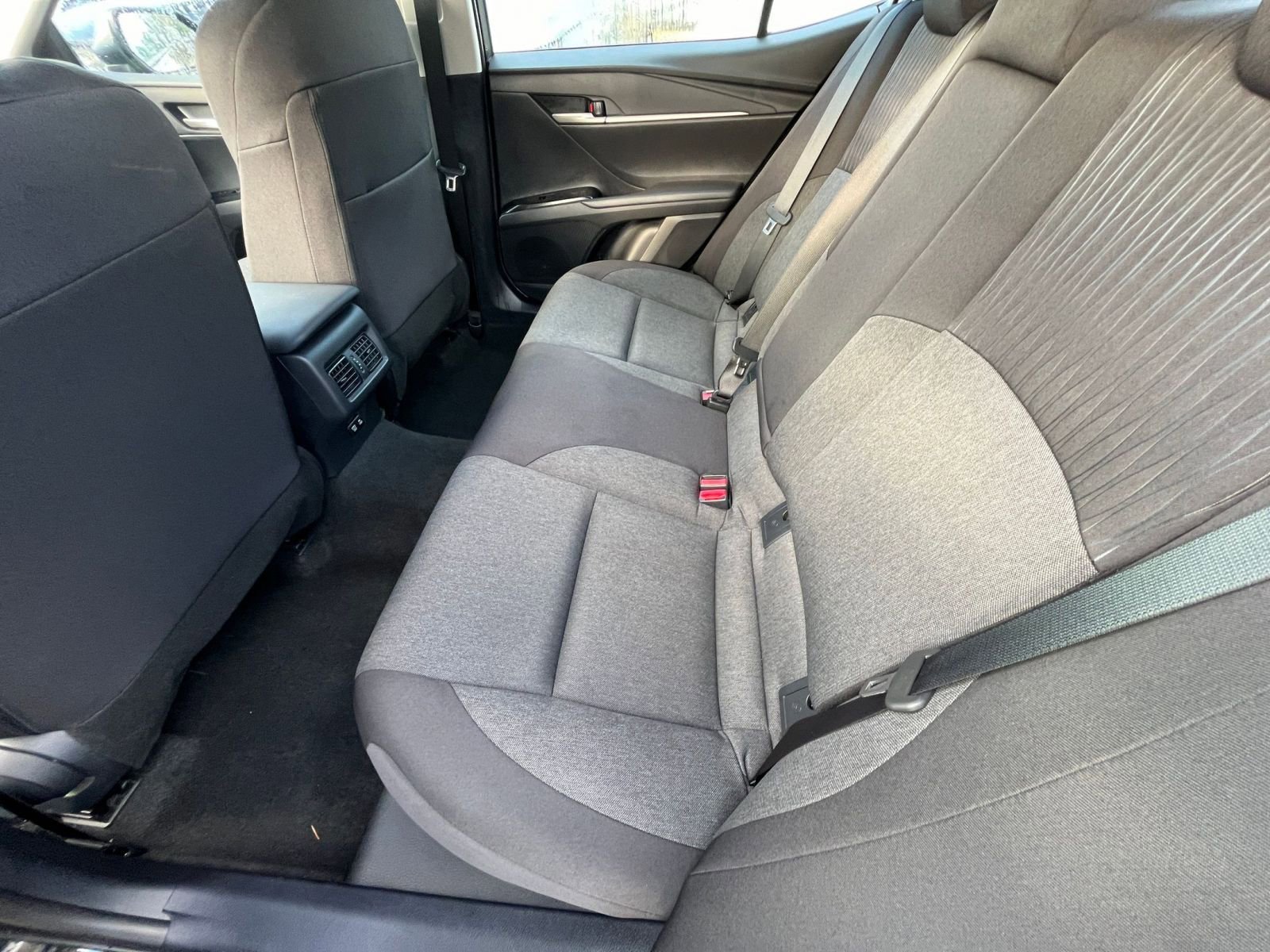 Thumbnail: 2025 Toyota Camry - 25