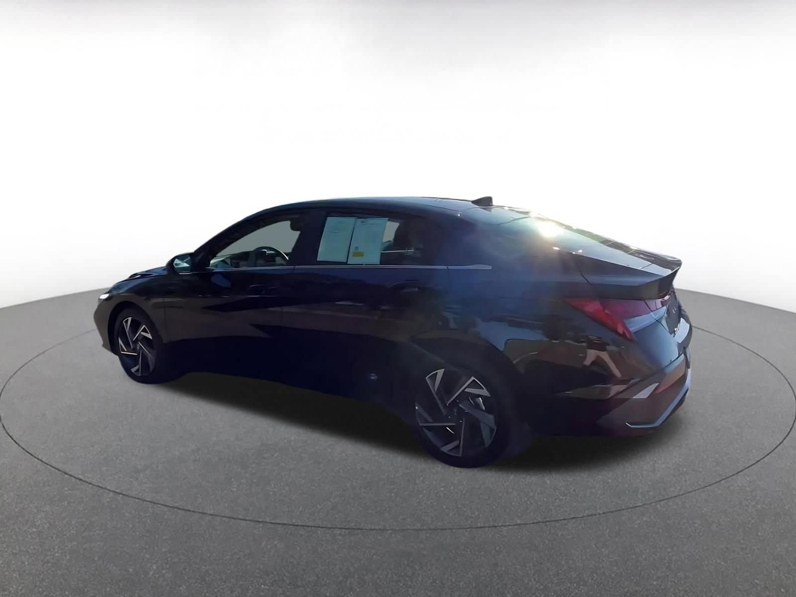 Thumbnail: 2025 Hyundai Elantra - 8