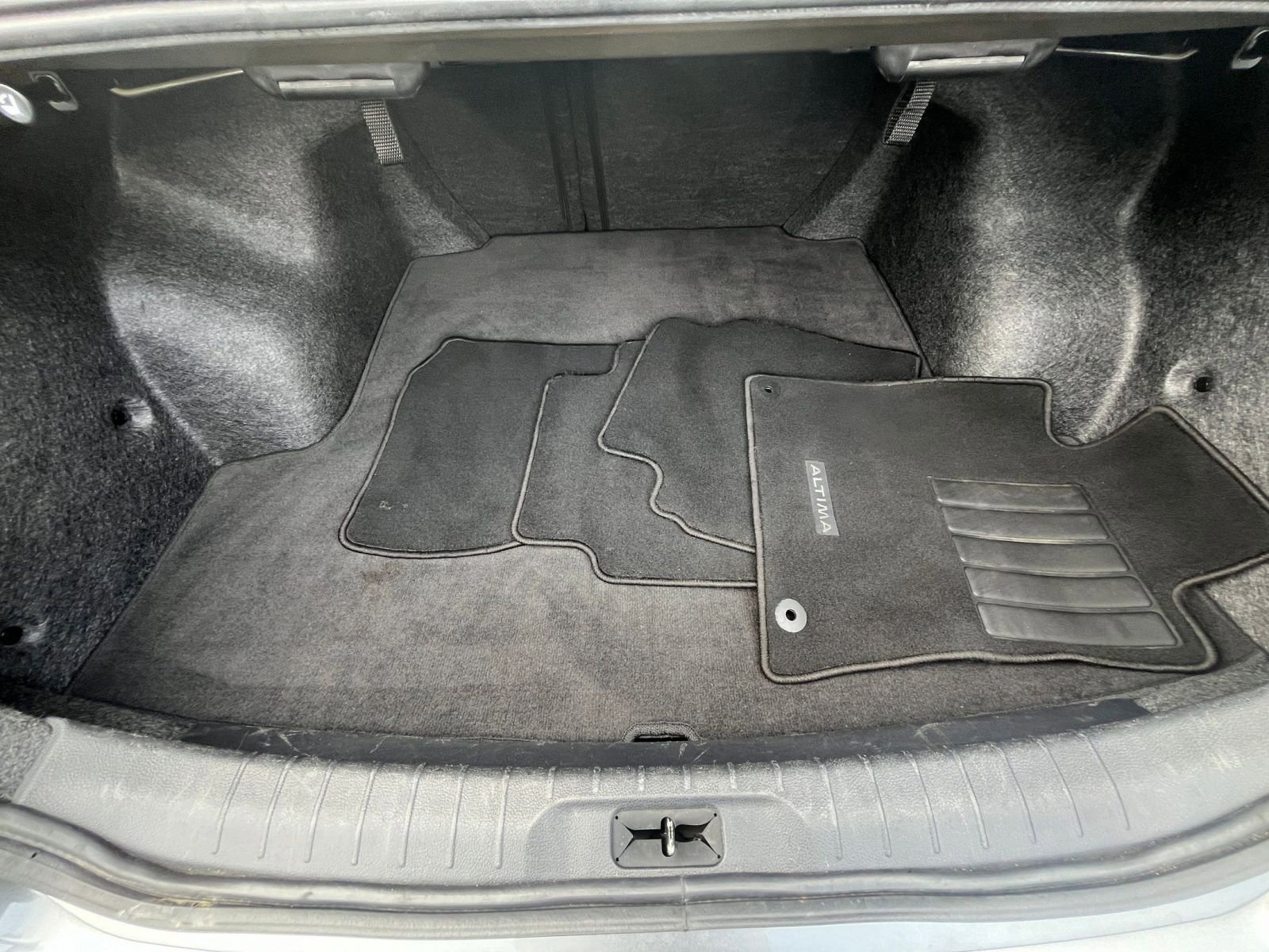 Thumbnail: 2024 Nissan Altima - 31