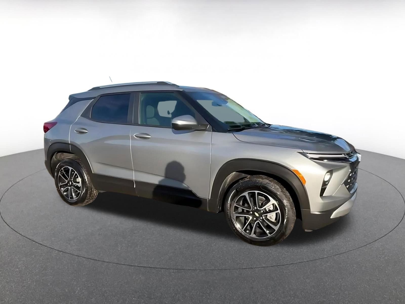 Thumbnail: 2025 Chevrolet TrailBlazer - 2