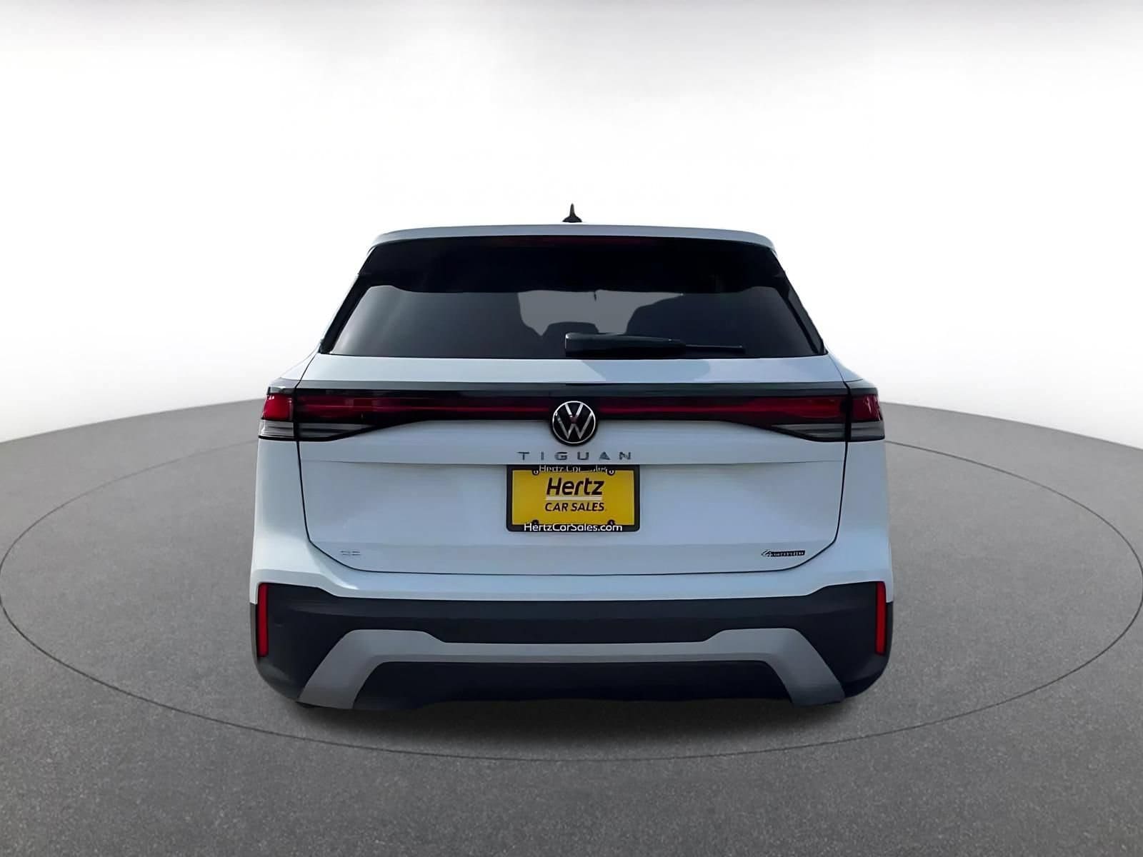 Thumbnail: 2026 Volkswagen Tiguan - 12