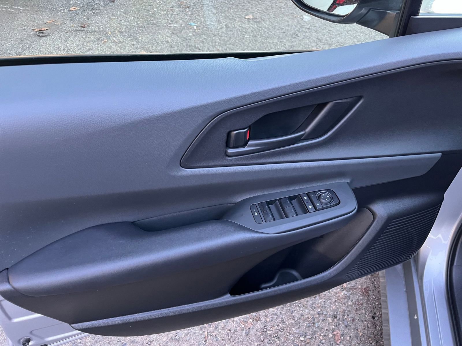 Thumbnail: 2025 Toyota Prius - 21