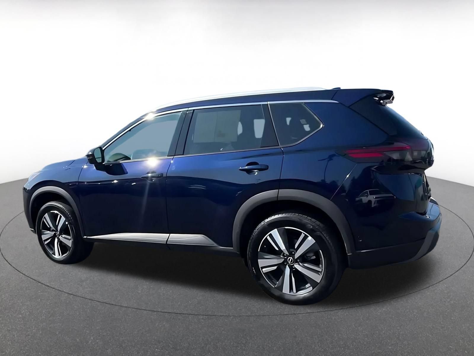 Thumbnail: 2026 Nissan Rogue - 8