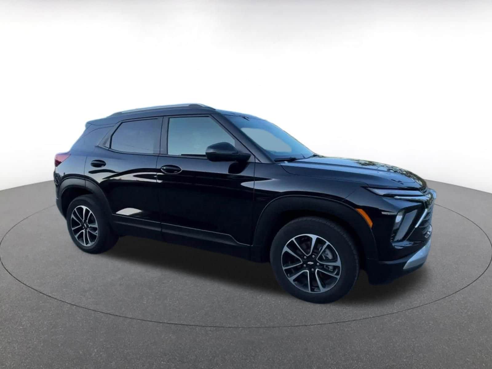 Thumbnail: 2025 Chevrolet TrailBlazer - 2