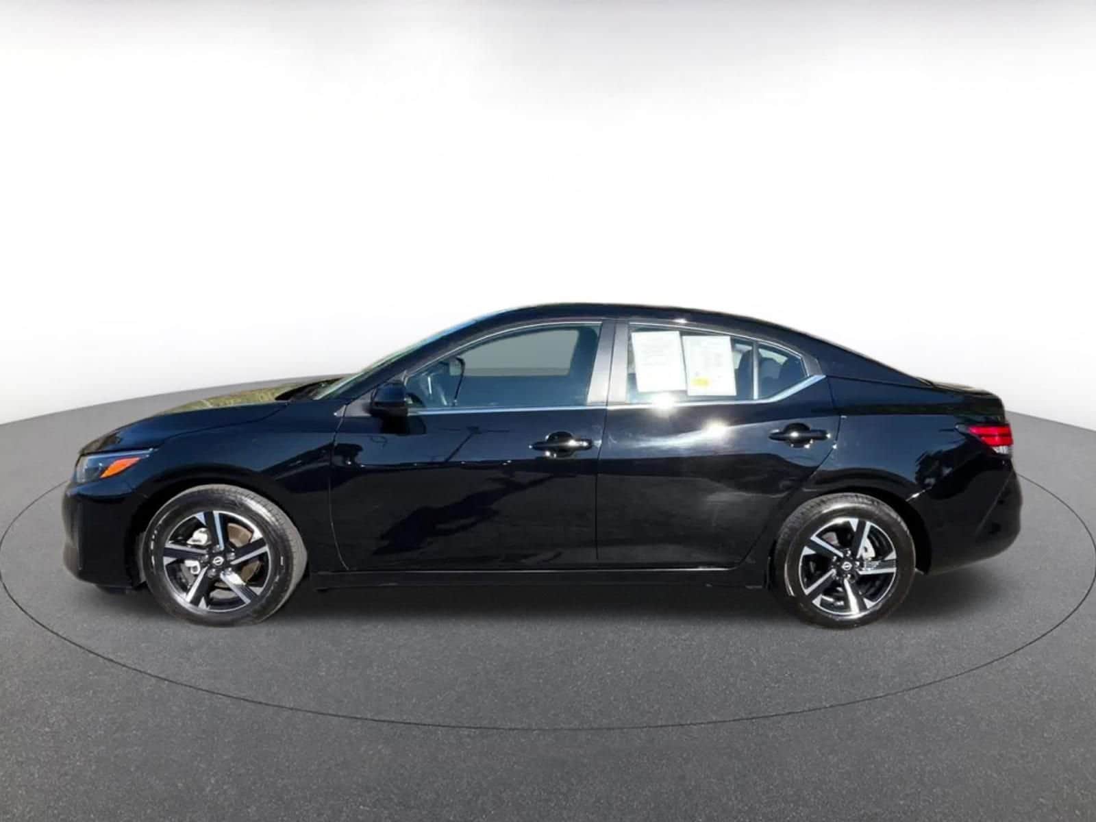 Thumbnail: 2024 Nissan Sentra - 8
