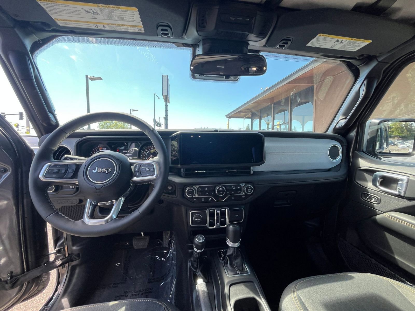 Thumbnail: 2025 Jeep Wrangler - 34