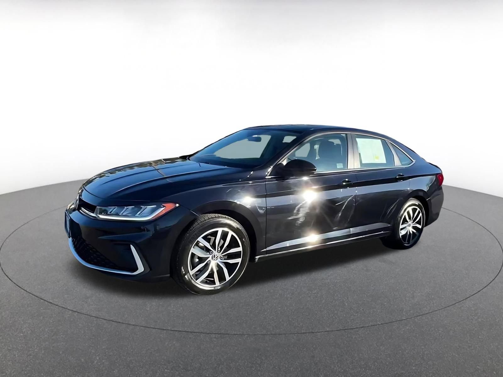 Thumbnail: 2025 Volkswagen Jetta - 8