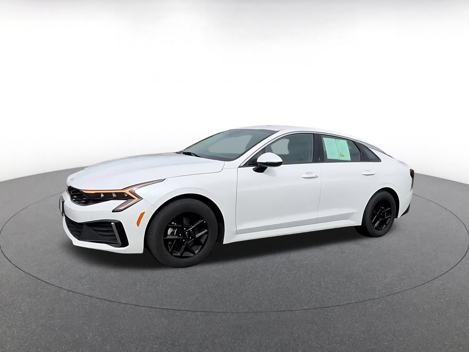 Thumbnail: 2025 Kia K5 - 6