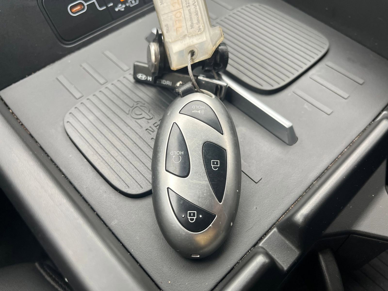 Thumbnail: 2025 Hyundai Santa Fe - 21