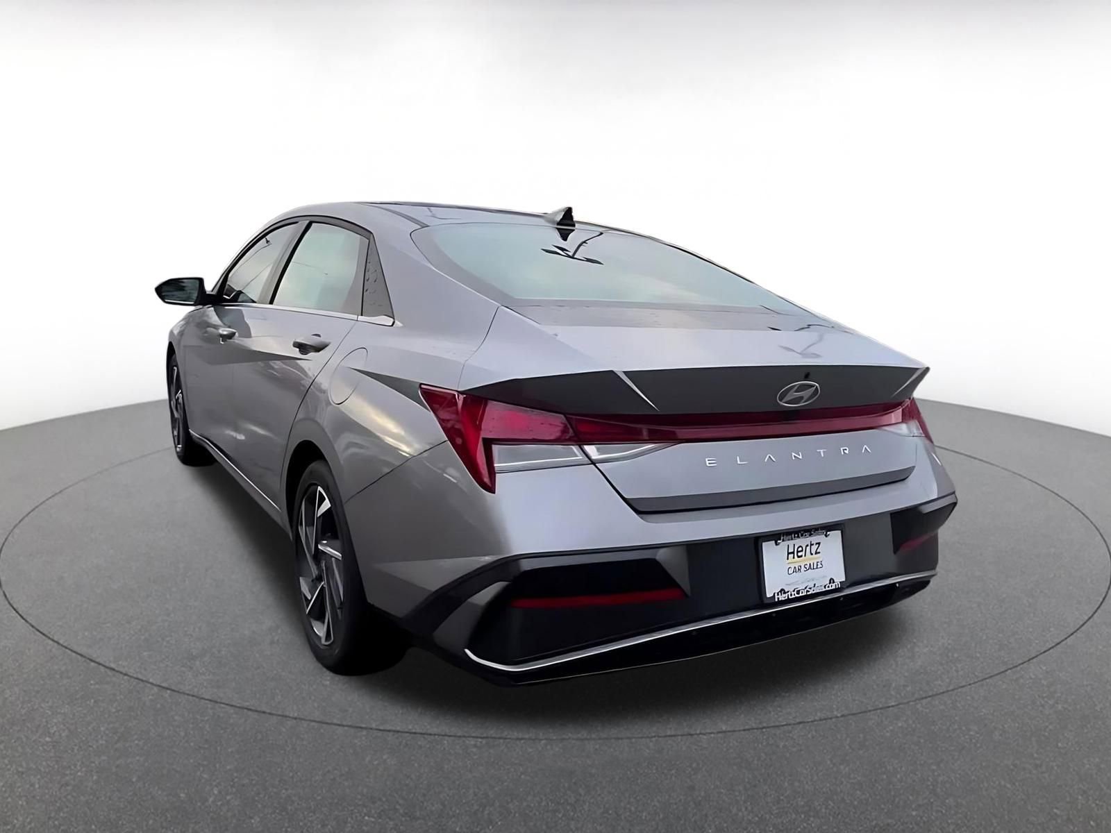 Thumbnail: 2025 Hyundai Elantra - 11