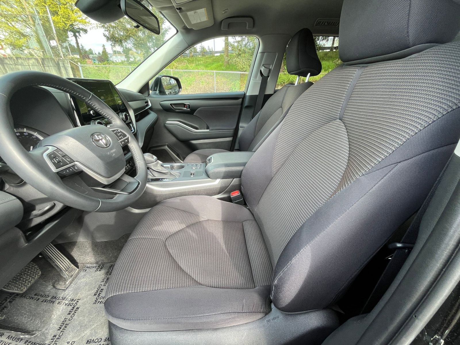 Thumbnail: 2025 Toyota Highlander - 28