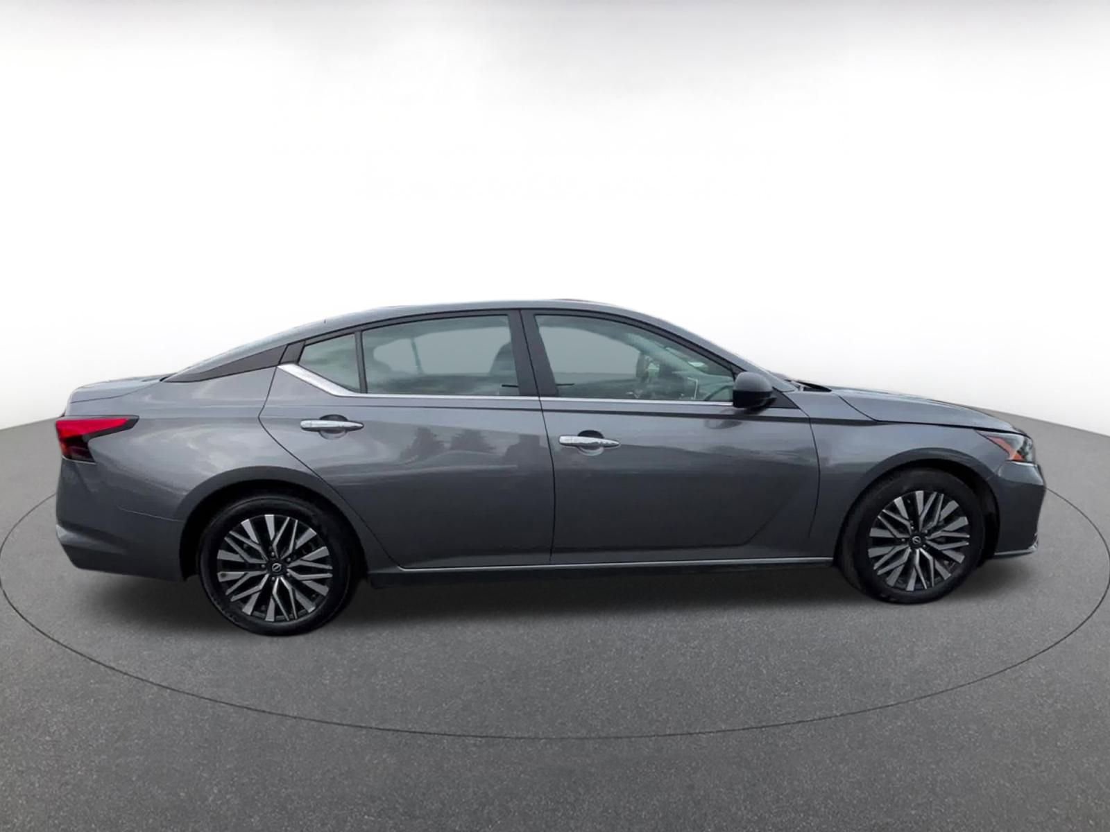 Thumbnail: 2024 Nissan Altima - 16