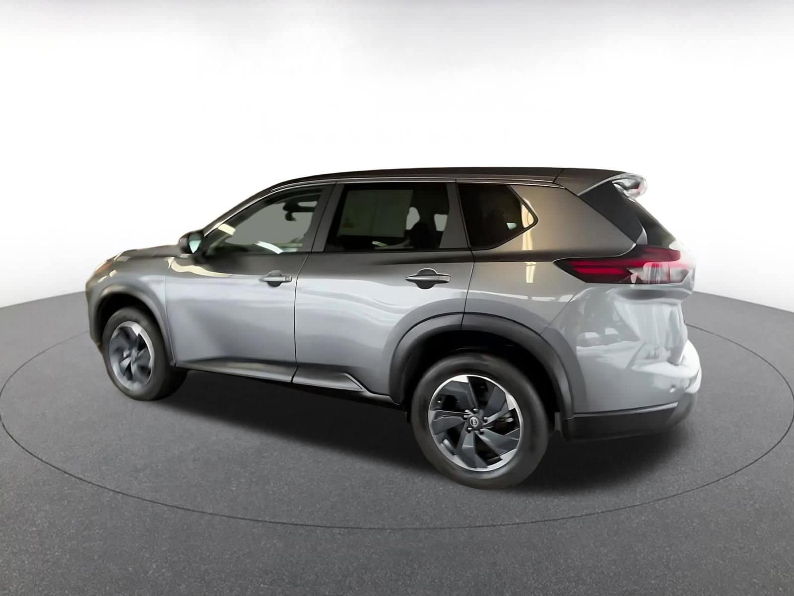 Thumbnail: 2025 Nissan Rogue - 10
