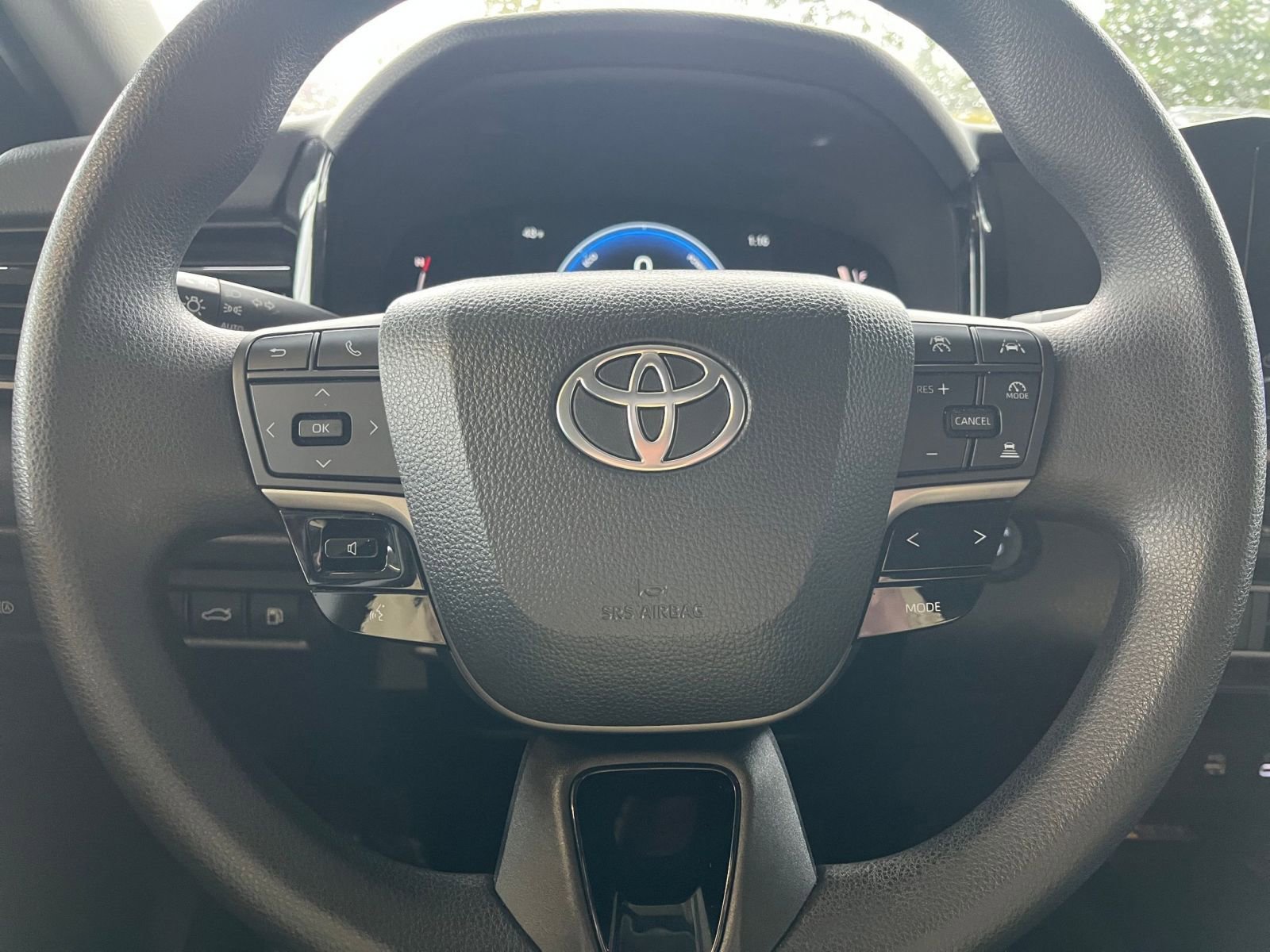 Thumbnail: 2025 Toyota Camry - 28