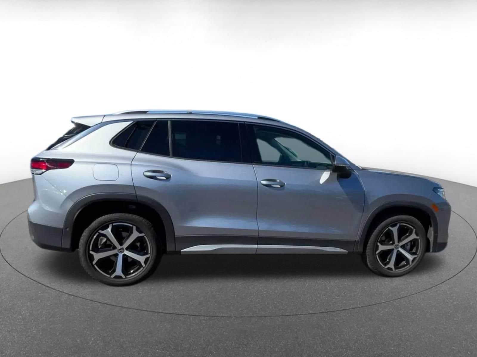 Thumbnail: 2026 Volkswagen Tiguan - 16