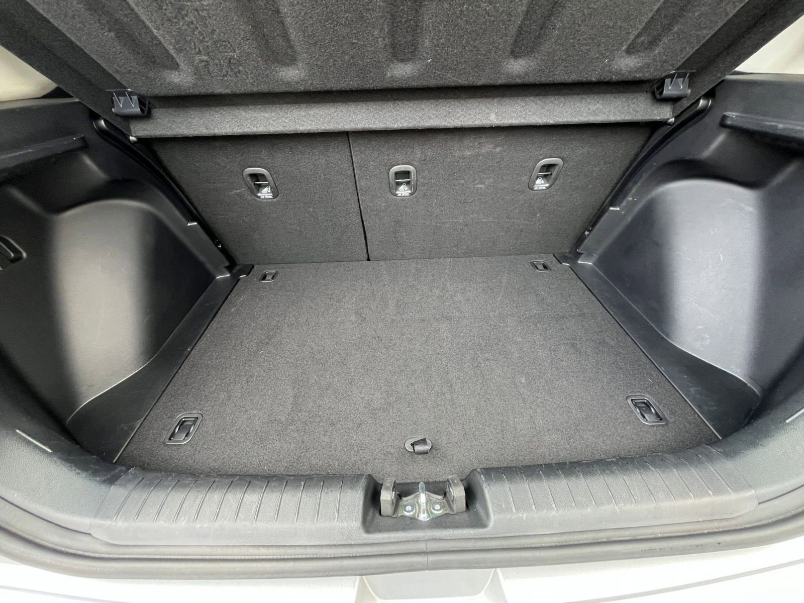 Thumbnail: 2025 Hyundai Venue - 33