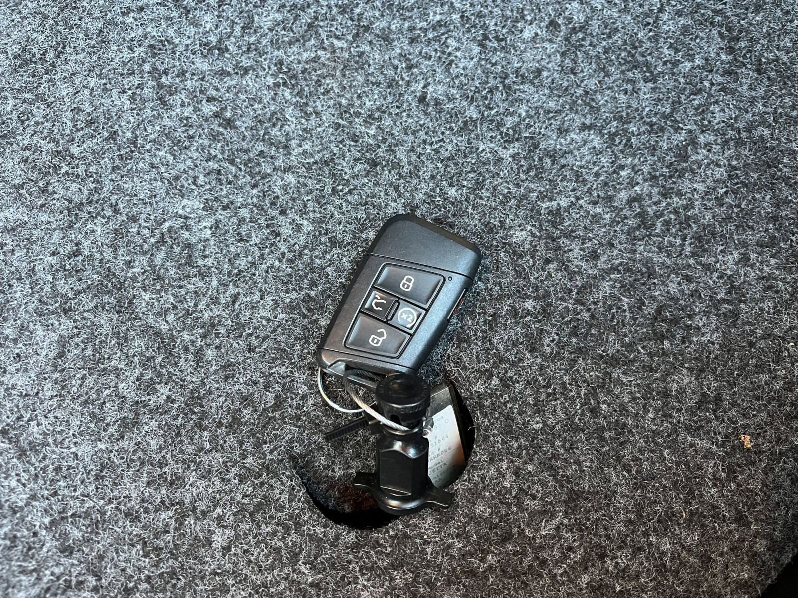 Thumbnail: 2025 Volkswagen Jetta - 21